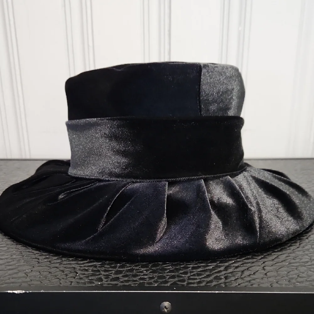 NEW! Elegant Black Velvet Hat - Picture 5 of 10